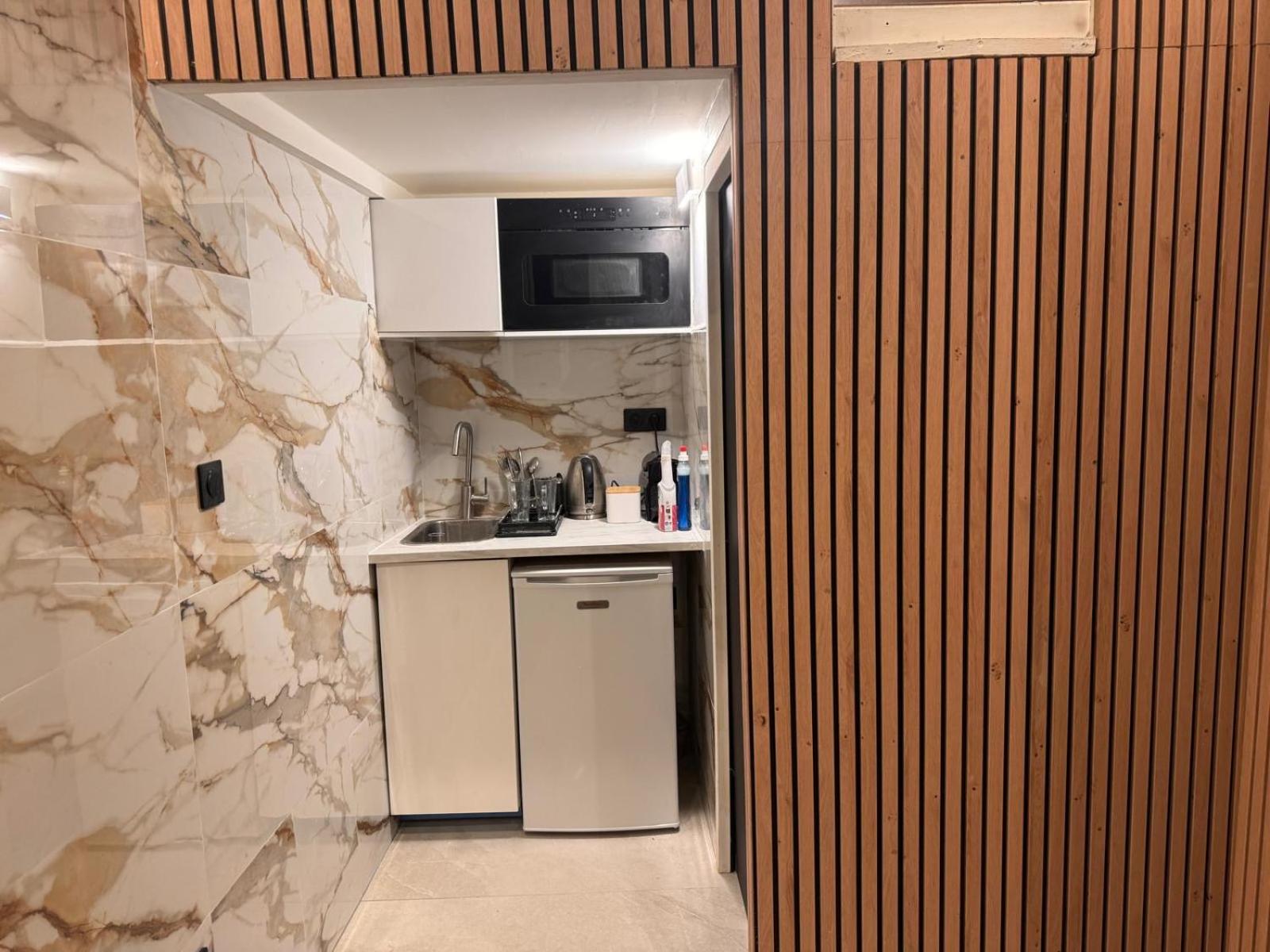 Cosy Inside Batignolles - L60 Apartment Paris